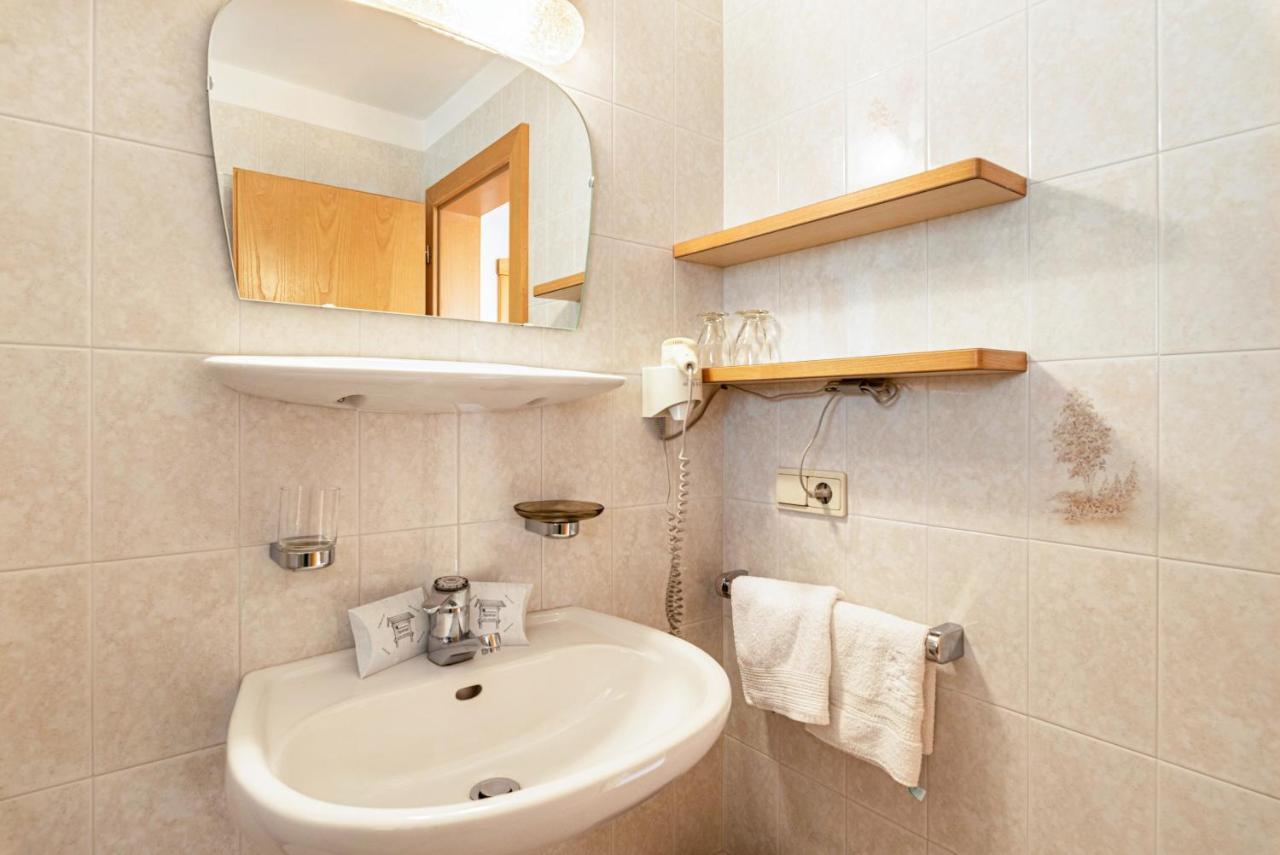 Figisterhof Apartment Chiusa Luaran gambar